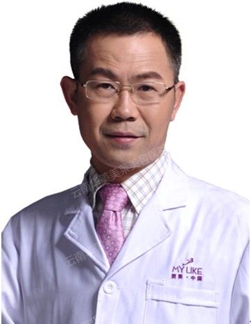 美莱首席口腔医师 为您打造完善牙齿——熊晓明